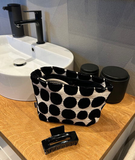 H.O.C.K. Cosmetic Bag COSIMA Kosmetiktasche Kulturbeutel Magic dots schwarz