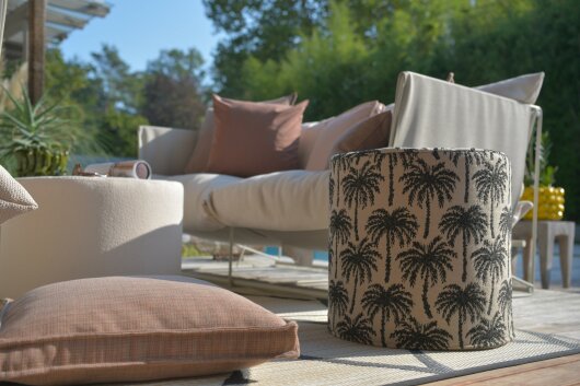 H.O.C.K. Vamosa Palms Outdoor Hocker Pouf ø40x45cm rund schwarz Palmen