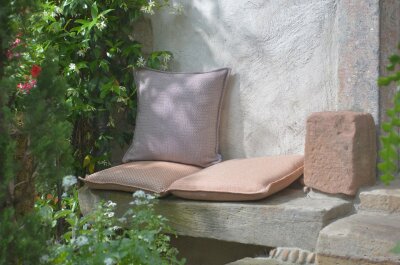 H.O.C.K. Linova Outdoor Kissen 50x50cm lila mit Biese...