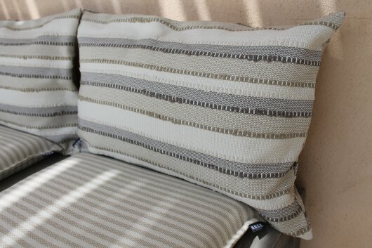 H.O.C.K. Nova Outdoor + Indoor Sitzkissen 40x40x6cm mit Biese col. 2 beige taupe schmale Streifen in&out